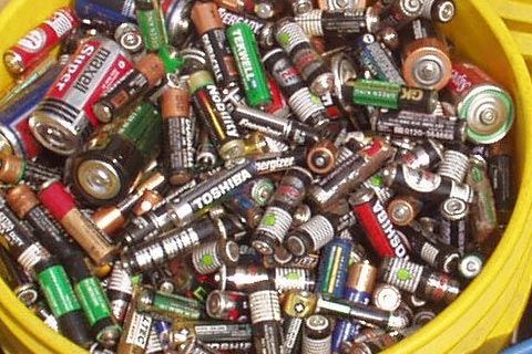 [鼓楼卧龙附近回收动力电池]电瓶能回收多少钱-收废旧三元锂电池